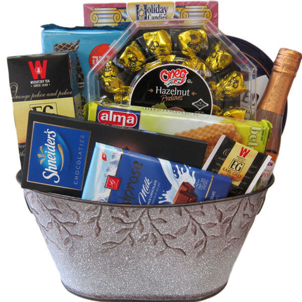 Chag Pesach Sameach Gift Basket